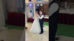 Оригинальное поздравление на свадьбу от родителей невесты