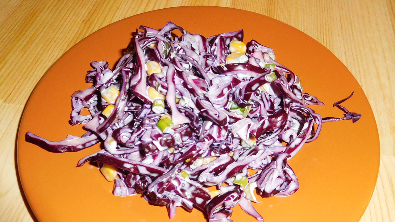 Вкусный и простой салат ? из красной капусты