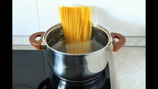 ПАСТА С МОРЕПРОДУКТАМИ И СЛИВОЧНЫМ СОУСОМ