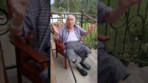 Осветили первый памятник Сталину  СимушПИ, философ