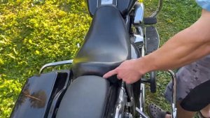 Мини обзор, чемпионский Нarley Davidson FLHR Road King на прямотоках, карбюратор S&S, Evolution.