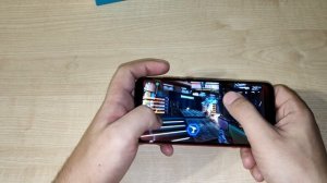 Обзор Honor 10i.