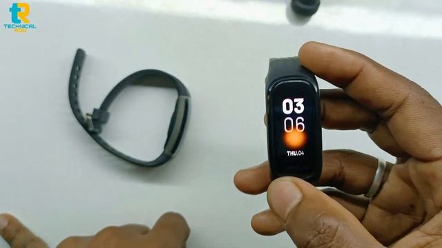 Oneplus band vs realme band | What's Battery Backup & Display quality ? смотреть онлайн