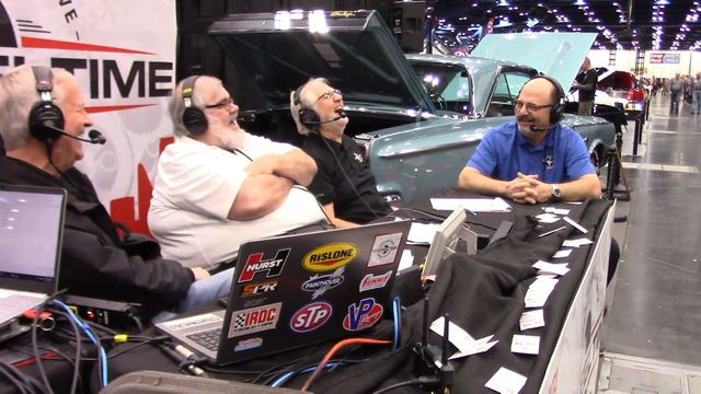 Exploring a Unique 1964.5 Mustang at the Houston Autorama and Reviewing the Jeep Compass смотреть онлайн