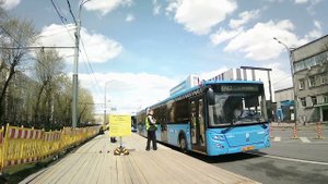 Москва. Автобусы №КМ2 у м. «Дубровка» 3. 01 мая 2022