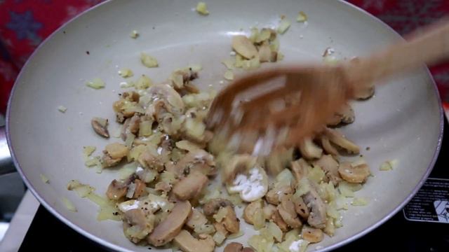 Filipino Style Ham & Mushroom Carbonara смотреть онлайн