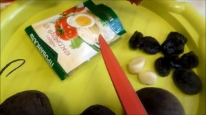 Салат из свеклы.Салат со свеклой, черносливом и чесноком. Салат из свеклы.