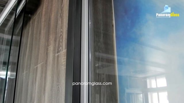 Поворотно - сдвижная складная система безрамного остекления террасного типа TIARA MAX FLAT.