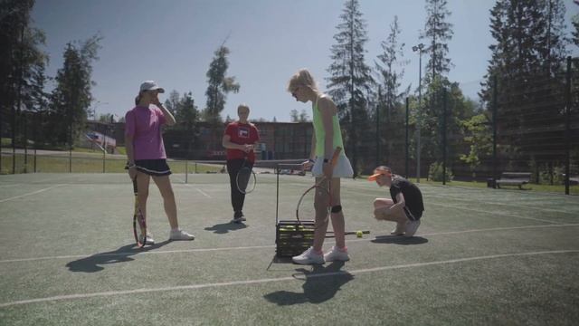 Клуб Лига - школа большого тенниса в Москве. смотреть онлайн