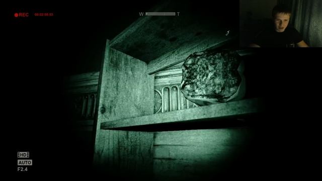Frost VS Толстый Урюпок! OutLast #1