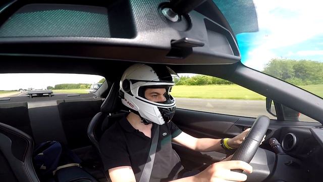 Toyota GT86 vs Mitsubishi Colt Ralliart @215 / 1000m Standing Start смотреть онлайн