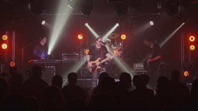 VAVI - Не Вдвоём (Live)