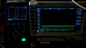 Осциллограф Hantek 2D15, меандр 10МГц, коаксиал 50 Ом. Выбросы2.