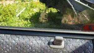 Снятие дверной карты Mazda Premacy 2000г