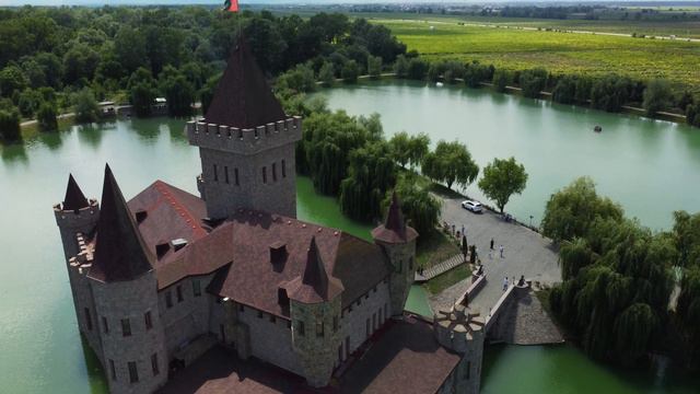 Замок Шато-Эркен.Аэросъемка.DJI MINI 2.