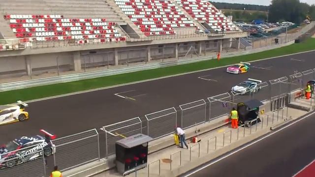 Мировая гоночная серия рено смотреть онлайн