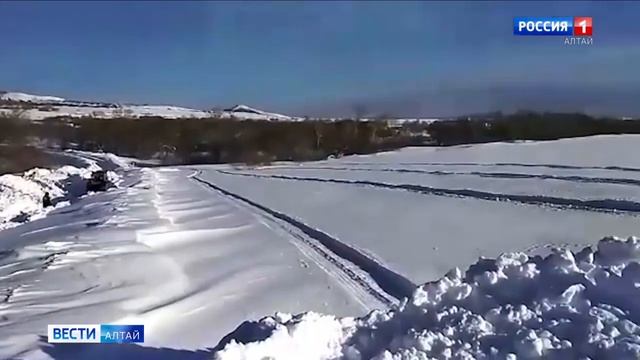 В алтайском крае продолжается борьба со снегом 28.01.2020. смотреть онлайн
