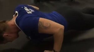 Отжимания от пола на мышцы спины