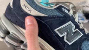 Самые актуальные кроссовки 2023 года! Обзор New Balance 2002R