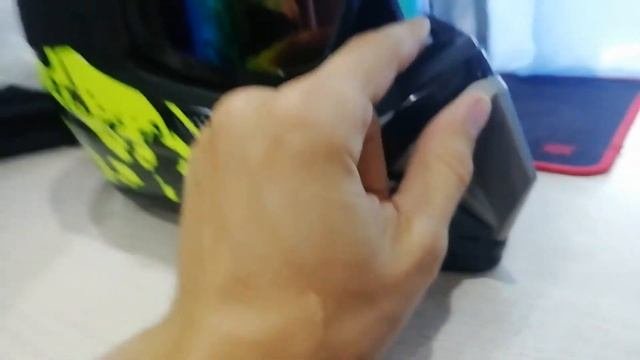 Сравнение шлемов мотокросс с Aliexpress, что лучше? шлем за 3240р или за 2140р, в чём разница?