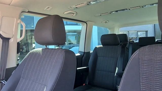 7 zitplaatsen in deze Volkswagen Transport T6 Multivan. MrWheelson walk-around video.