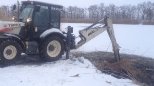 Мощный и неприхотливый экскаватор-погрузчик Terex 860 SX