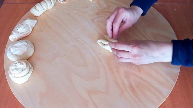 РАЗНЫЕ СПОСОБЫ ФОРМОВАНИЯ БУЛОЧЕК!!! смотреть онлайн