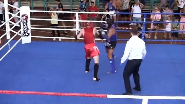 Виктор Гуров - Тришин Костянтин  -   Gurov - Trishyn Muay-tay Ukrainian championship final 2020 смотреть онлайн