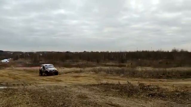 Тест Нивы, кроссовая трасса, «волна»