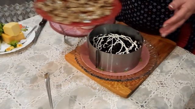 Салат "ОХОТНИЧИЙ"!Обалденный вкус! Пошаговый рецепт.