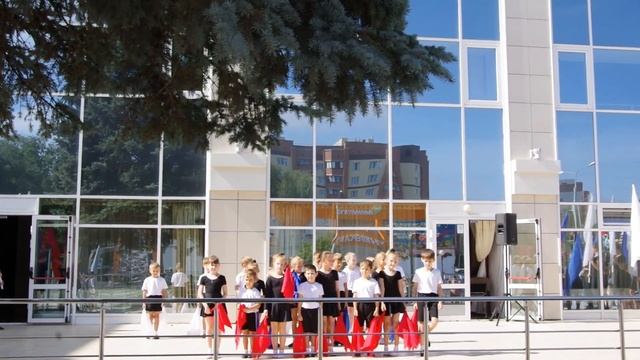 Поздравление с Днём Государственного Флага от Дворца культуры "Родина" смотреть онлайн