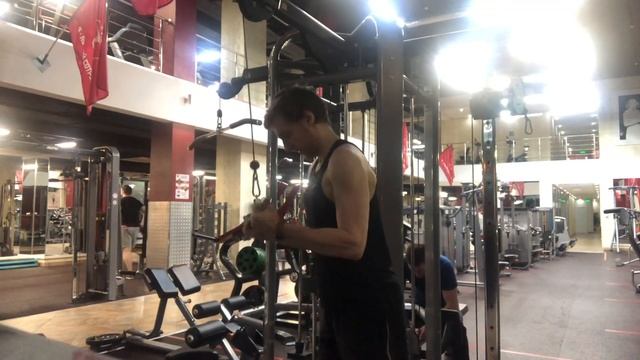 Д1 Трицепс на блоке обратным хватом 420 13кг