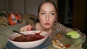 Мукбанг - ИСТОРИЯ / ВИТЕБСКИЙ ДУШИТЕЛЬ / БОРЩ СО СМЕТАНОЙ И САЛОМ