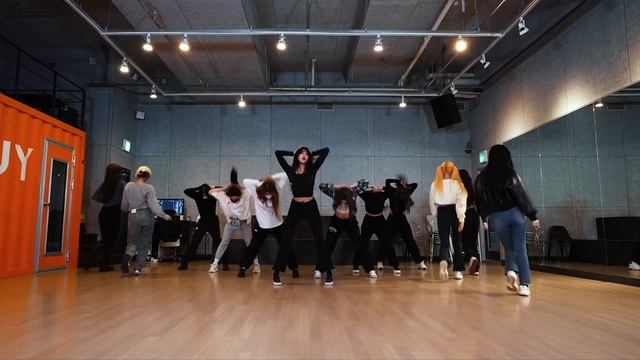 EVERGLOW - PIRATE Dance Practice [Mirrored] смотреть онлайн
