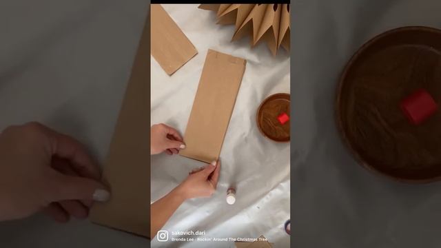 НОВОГОДНЯЯ ЗАЕЗДА из крафт-пакетов. Простой и быстрый вариант создать новогодний декор своими рукам