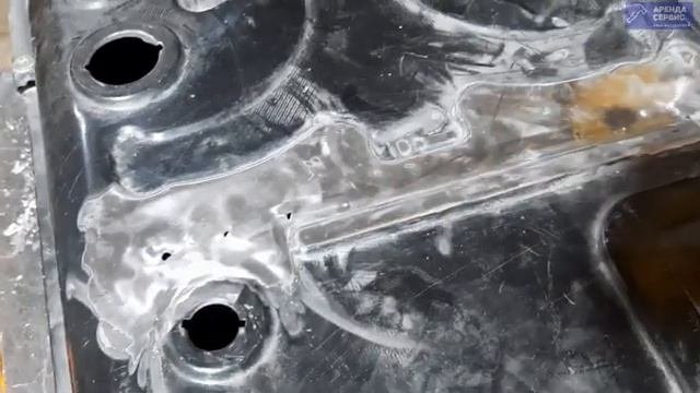 Ремонт топливного бака дизельной пушки с помощью полуавтомата и  универсального припоя