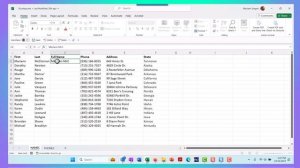 Excel AI - How to EASILY Combine First and Last Name Together in Excel Using Excel FlashFill!