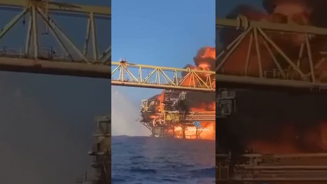 В Мексиканском заливе загорелась Нефтегазовая платформа