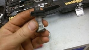 Приспособление для восстановления резьбы на колесных шпильках. JTC 5201.