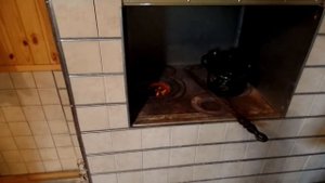 Простая чистка дымохода печи на даче дедовским методом