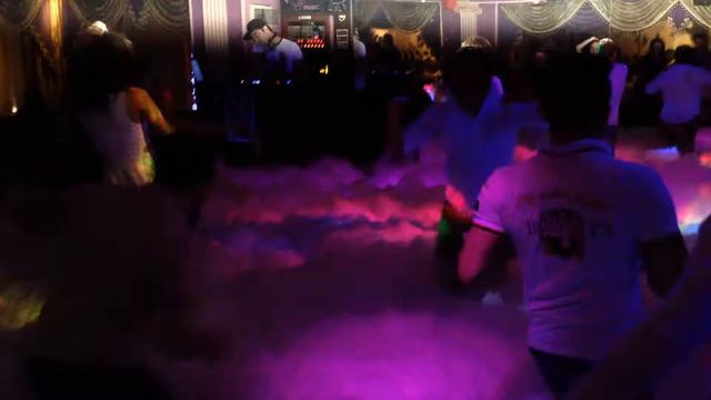 Пенная вечеринка в клубе "Олимпия" 7.06.14, г.Москва www.fazenda-promo.ru смотреть онлайн