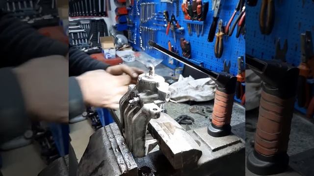 Audi a4 b7. Профилактика суппортов смотреть онлайн