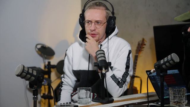 #30 Дмитрий Мезенцев - о работе в гос.банке, IT, найме сотрудников и концертах