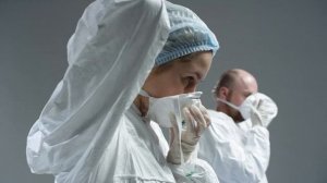 COVID 19. Порядок надевания одноразового защитного комбинезона.