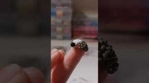 Мини амигуруми котёнок из бисера. 1 ЧАСТЬ. /СМОТРИТЕ В ОПИСАНИЕ, ЕСЛИ ЧТО-ТО НЕ ПОНЯТНО/