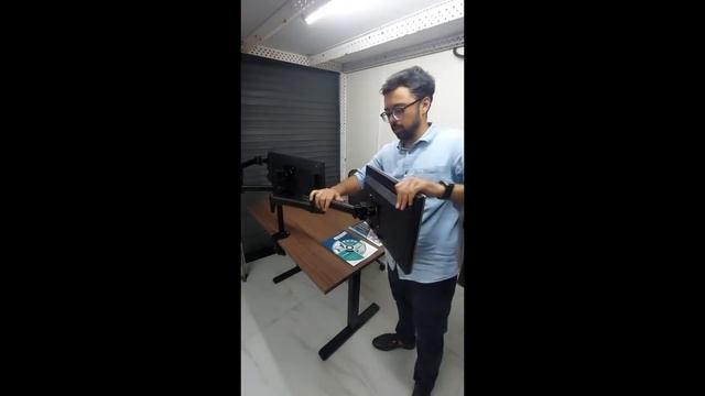 JIN OFFICE Triple Monitor Desk Mount | Stand for 3 Monitors (For 13-27″ Monitors) JMS70-C36 смотреть онлайн