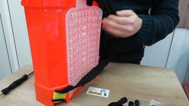 Опрыскиватель аккумуляторный (12л) Sturm GS8212B