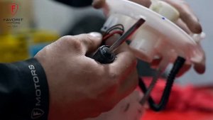 Замена датчика уровня топлива