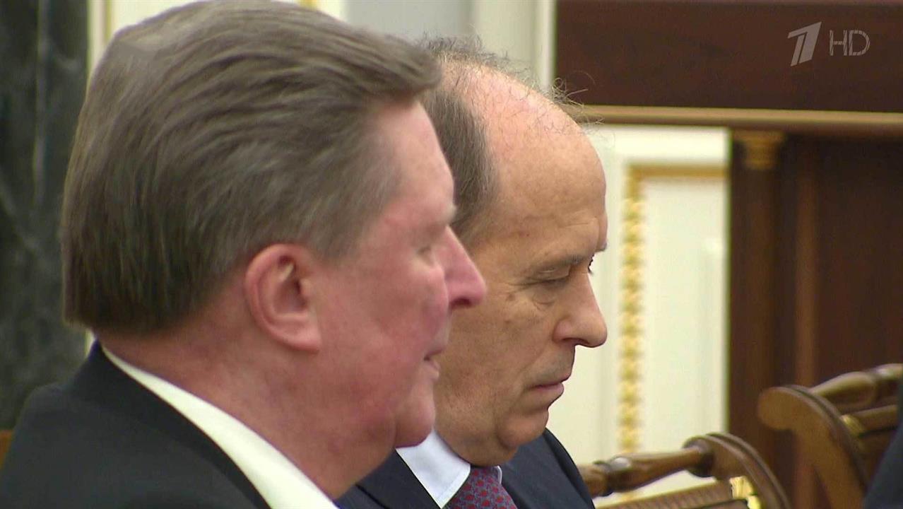 Президент рассказал постоянным членам Совета безопасности России об итогах своего визита в Киргизию