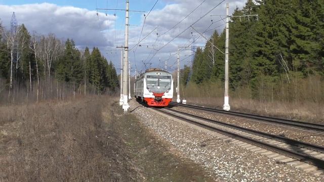 Электропоезд ЭД4М-0473 ЦППК перегон Тучково - Дорохово смотреть онлайн